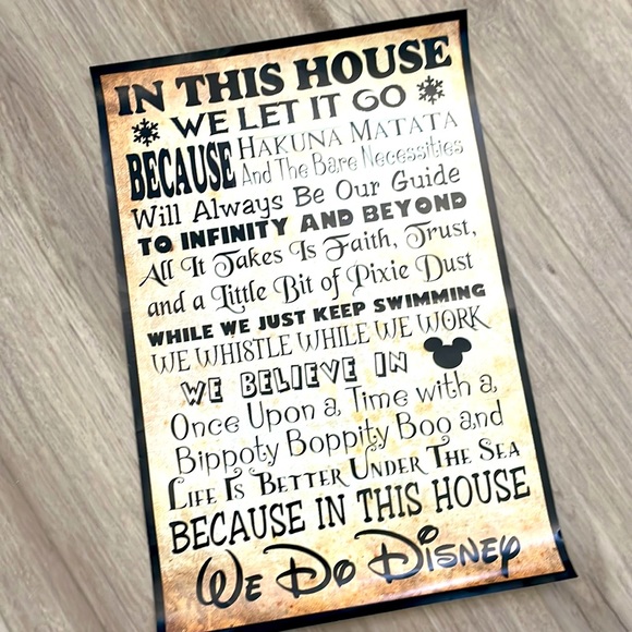 Disney Poster - Picture 1 of 1